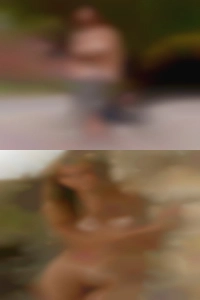 Augustaparrott, girls looking for 3somes